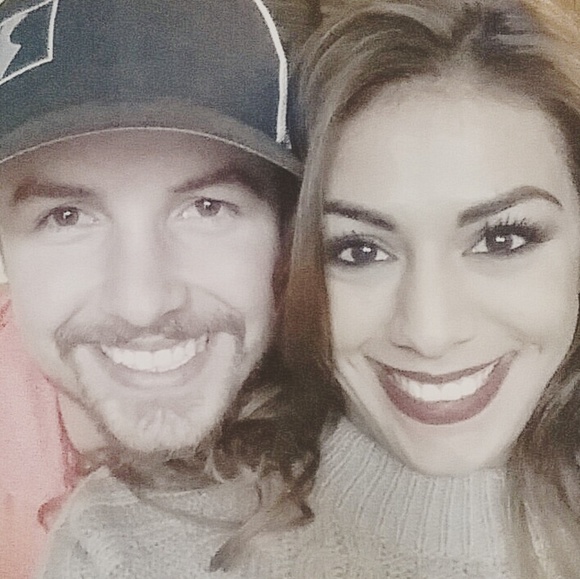 Meet your Posher, Abbey - Picture 3 of 3